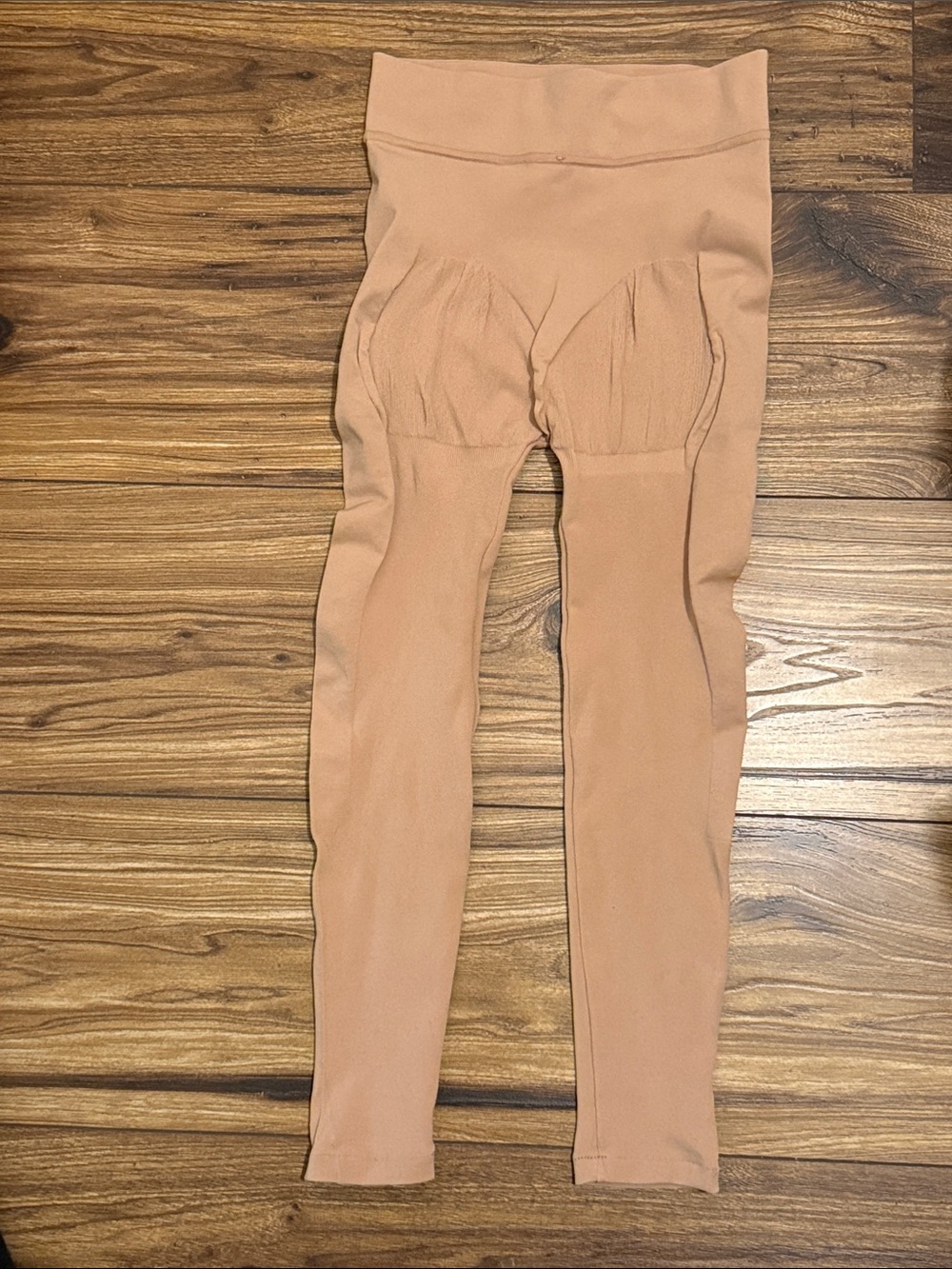 Invisible High-Waisted Capri Shaper - Picture 3 of 6